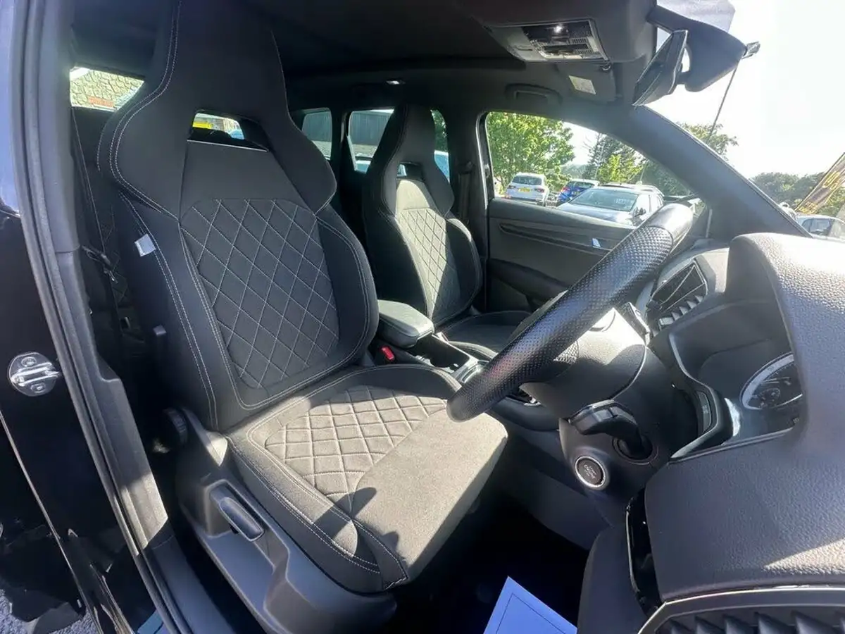 2019-skoda-karoq-15-tsi-sportline-dsg-big-27