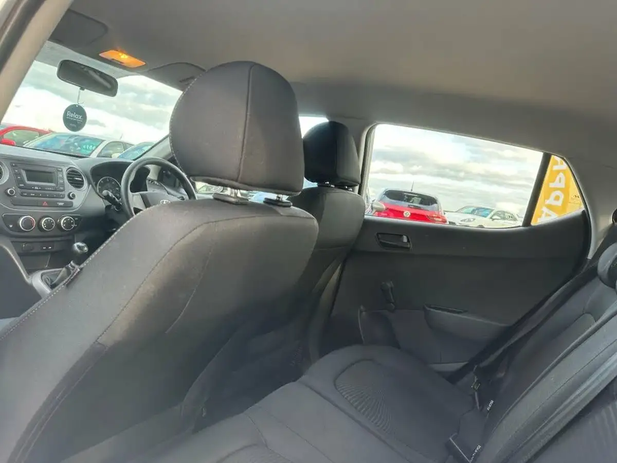 2019-hyundai-i10-10-s-big-9