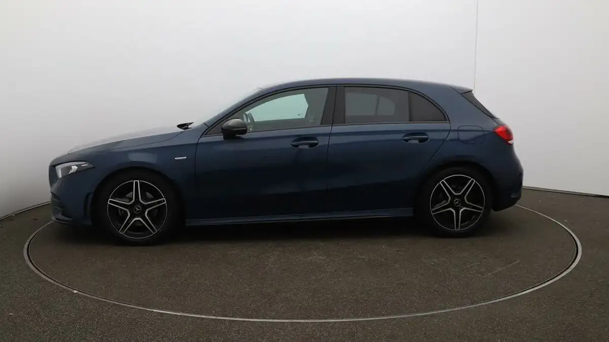 2022-mercedes-benz-a-class-13-a200-amg-line-executive-edition-hatchback-5d-7g-dct-big-64