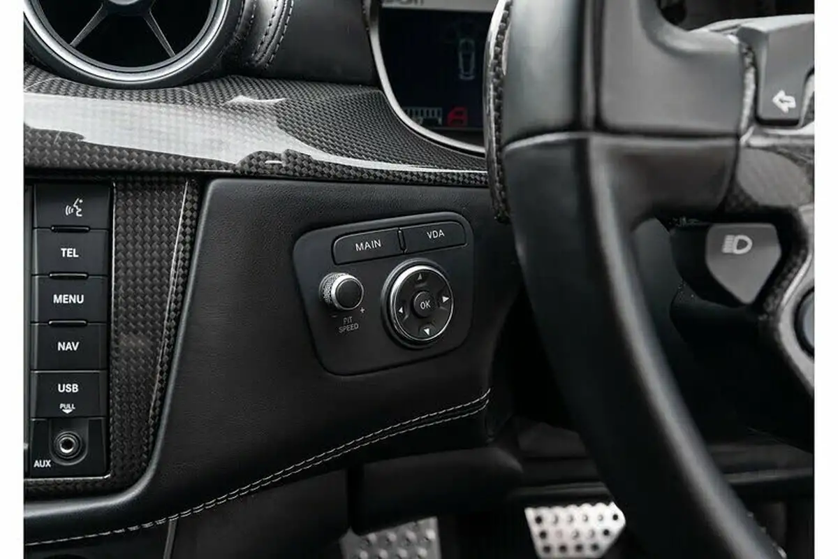 2012-ferrari-ff-63-big-17