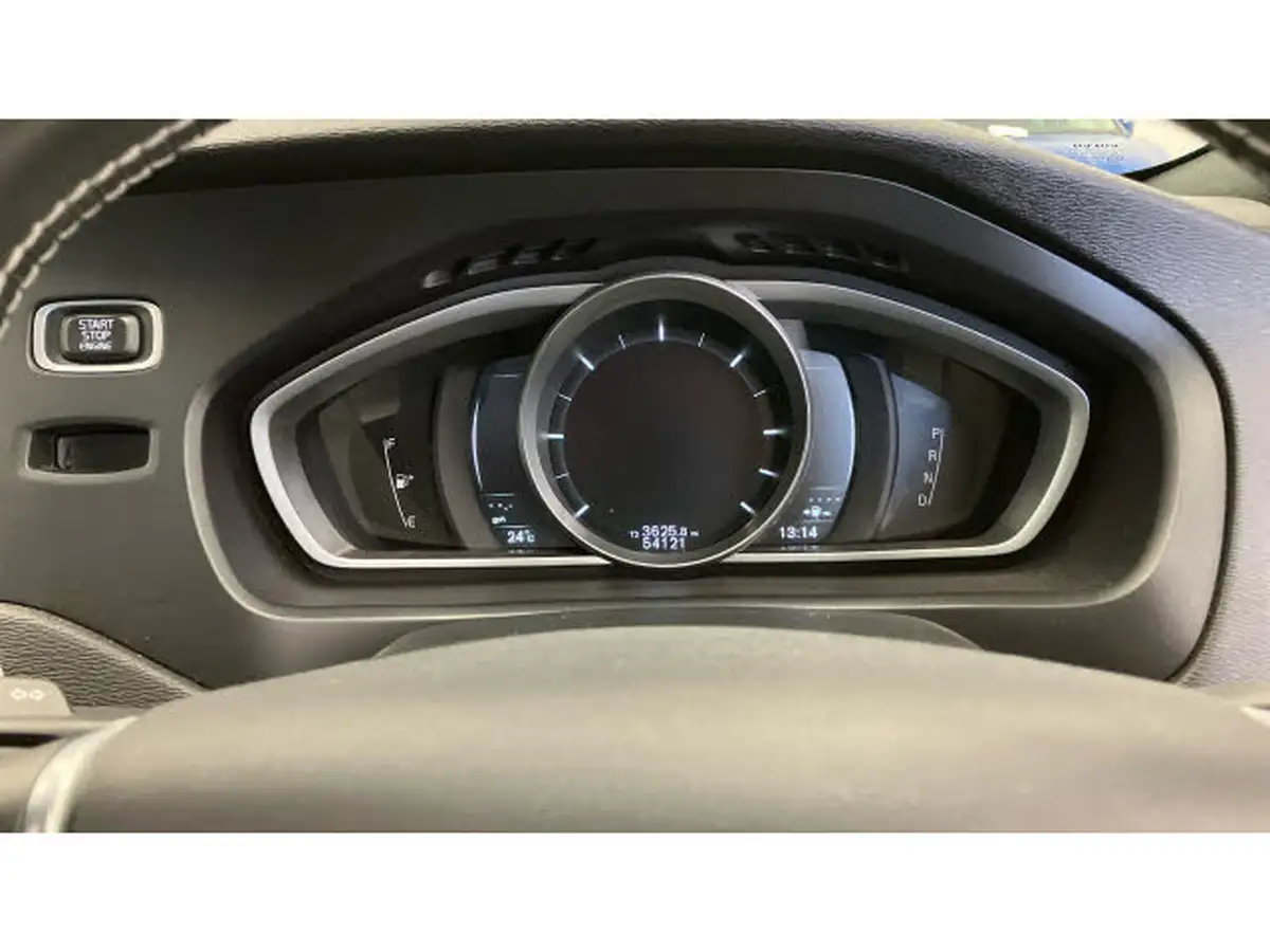 2018-volvo-v40-20td-d3-r-design-pro-geartronic-big-10