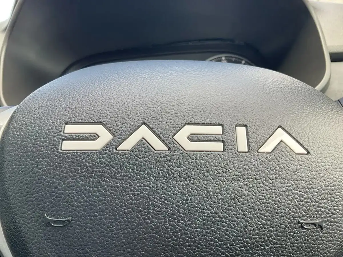 2024-dacia-jogger-10-tce-extreme-big-26