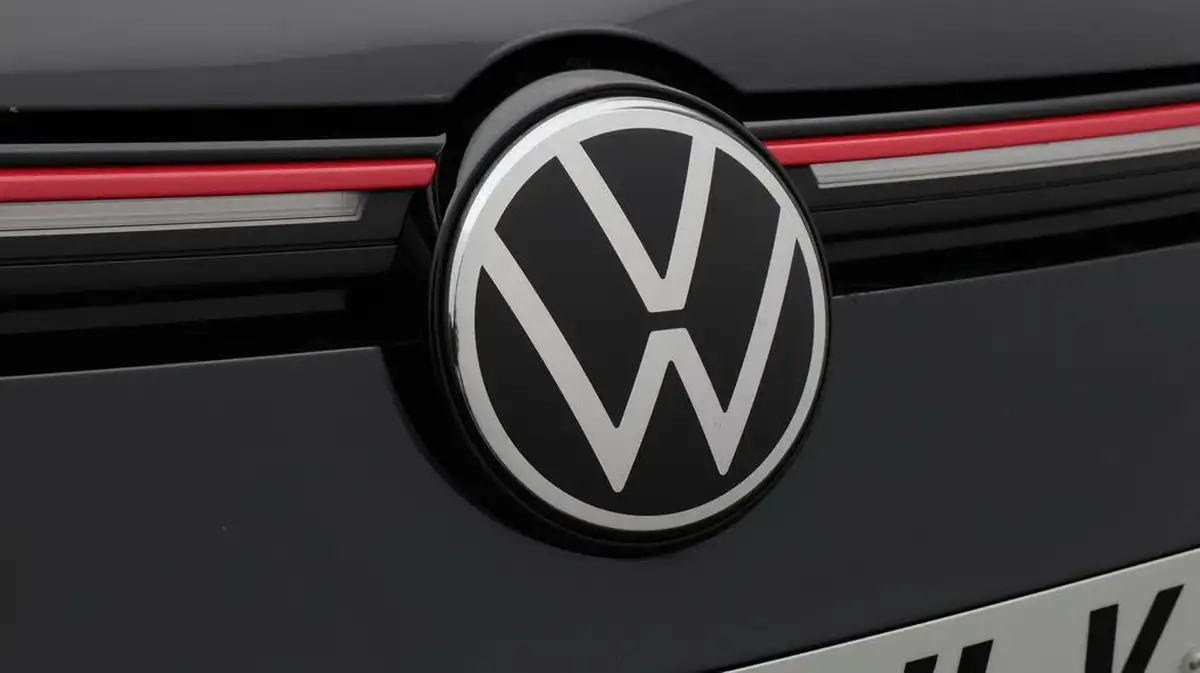 2022-volkswagen-golf-20-tsi-gti-dsg-big-22