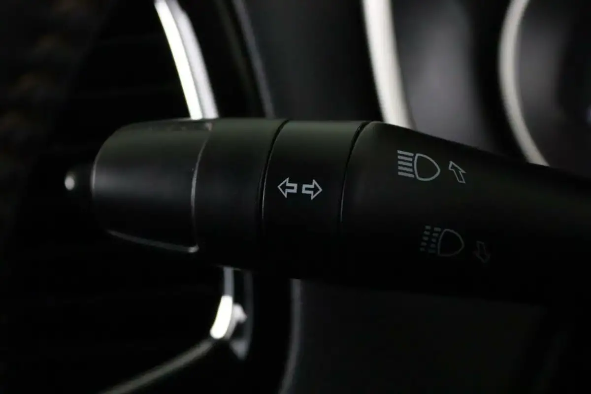 2019-jeep-compass-14-multiair-ii-limited-168bhp-4x4-auto-big-19