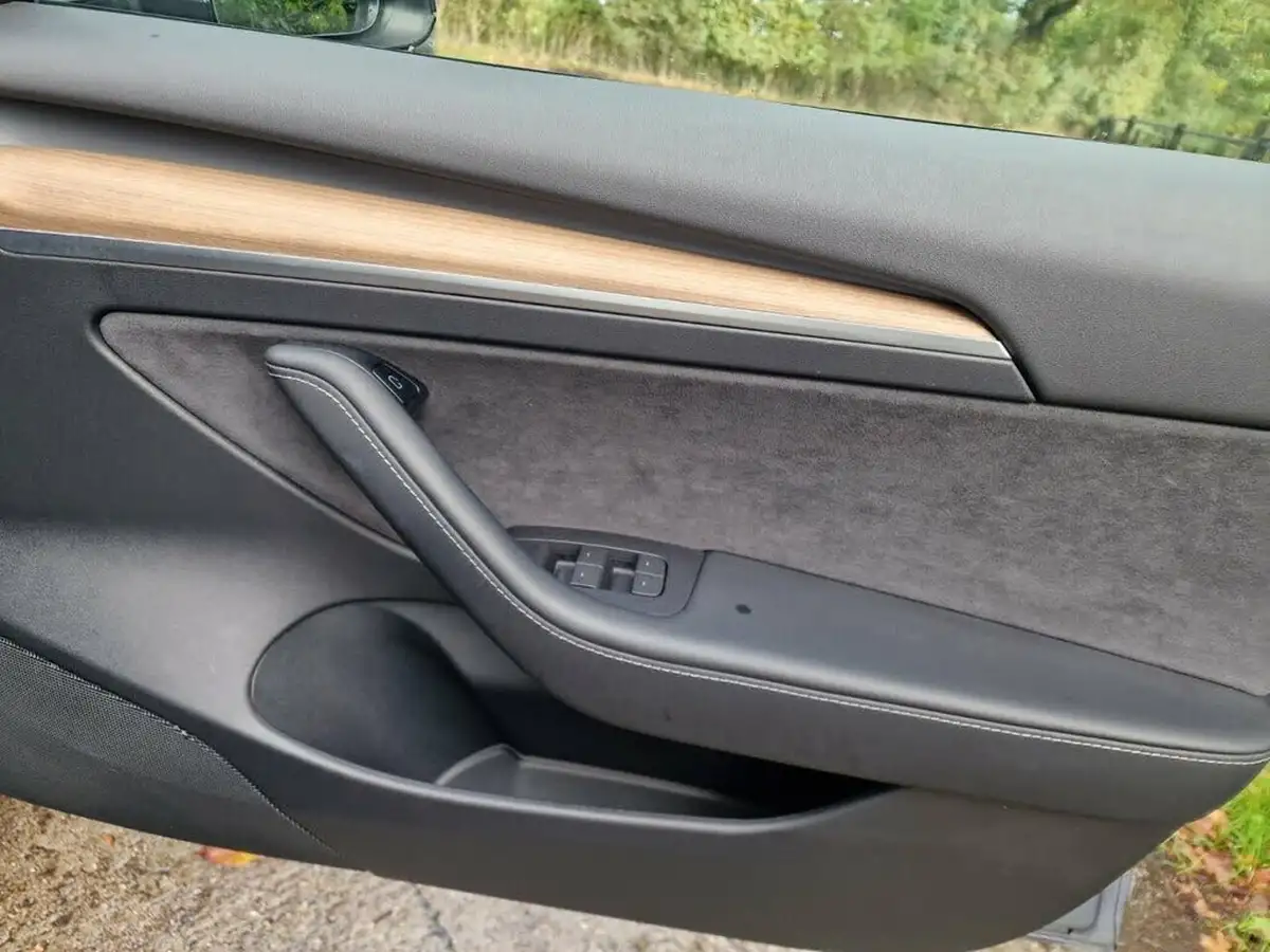 2021-tesla-model-3-e-standard-plus-big-25