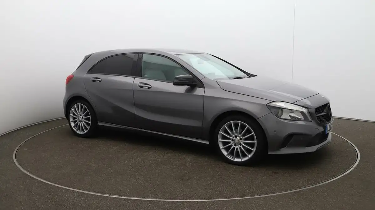 2018-mercedes-benz-a-class-15d-a180d-sport-109ps-executivess-hatchback-5d-7g-dct-big-42