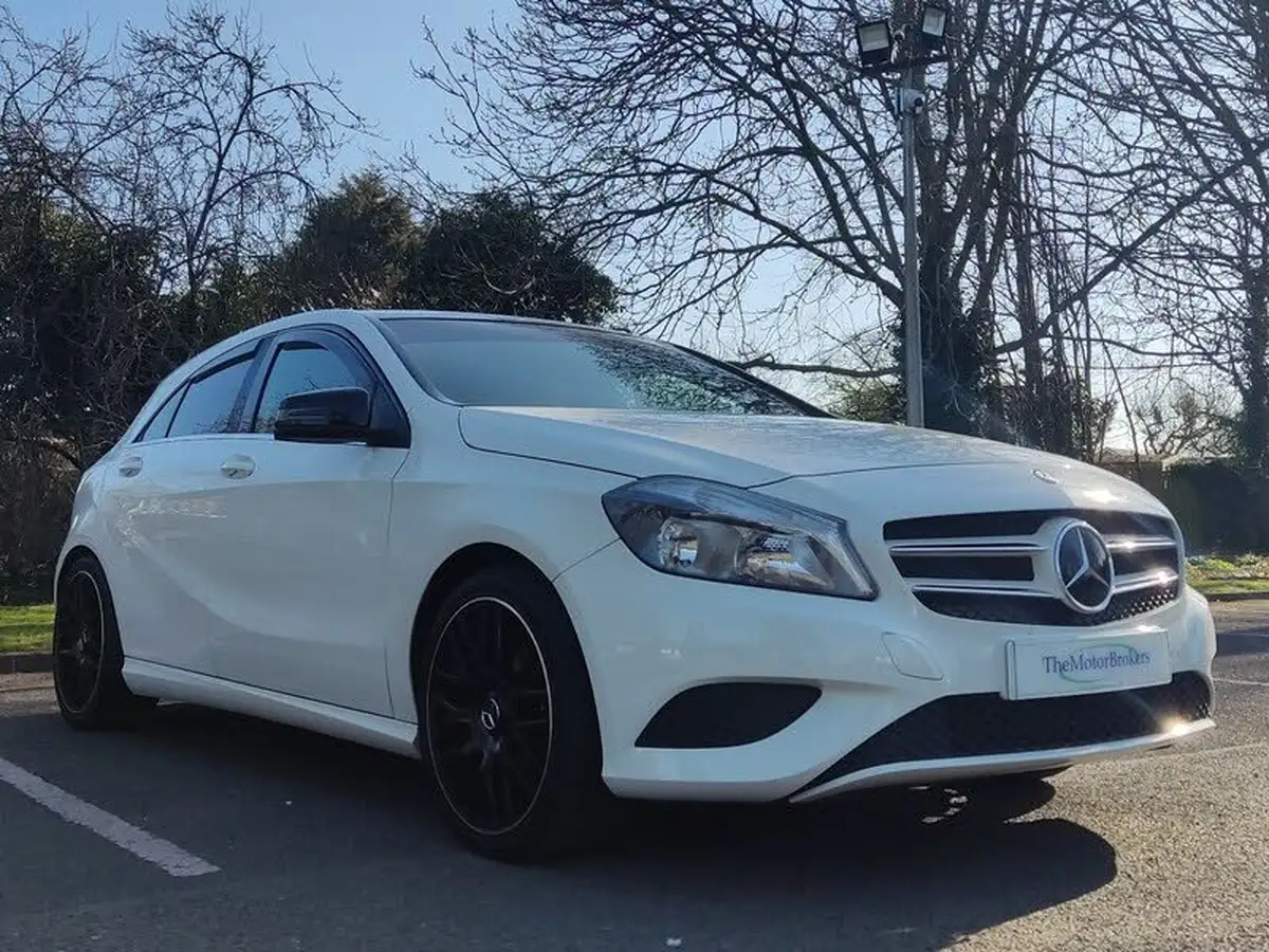 2013-mercedes-benz-a-class-15-cdi-a180-se-109ps-blue-f-big-3