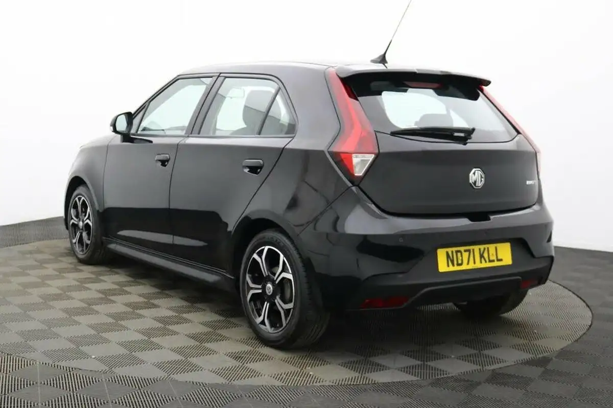 2022-mg-mg3-15-vti-tech-exclusive-nav-big-6