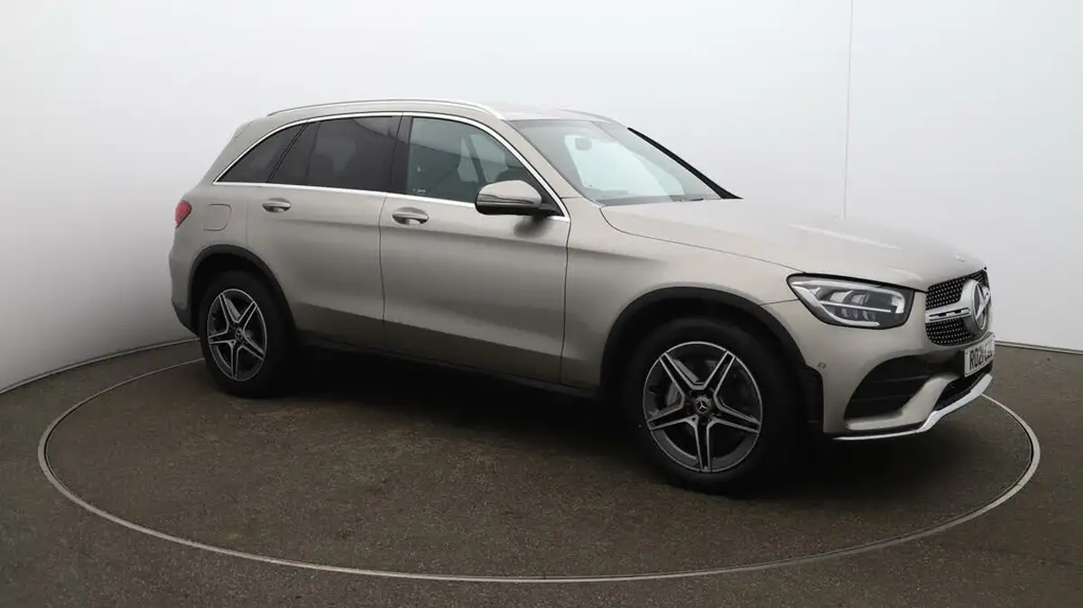 2021-mercedes-benz-glc-class-20d-glc220d-amg-line-station-wagon-5d-1950cc-4matic-plus-big-44