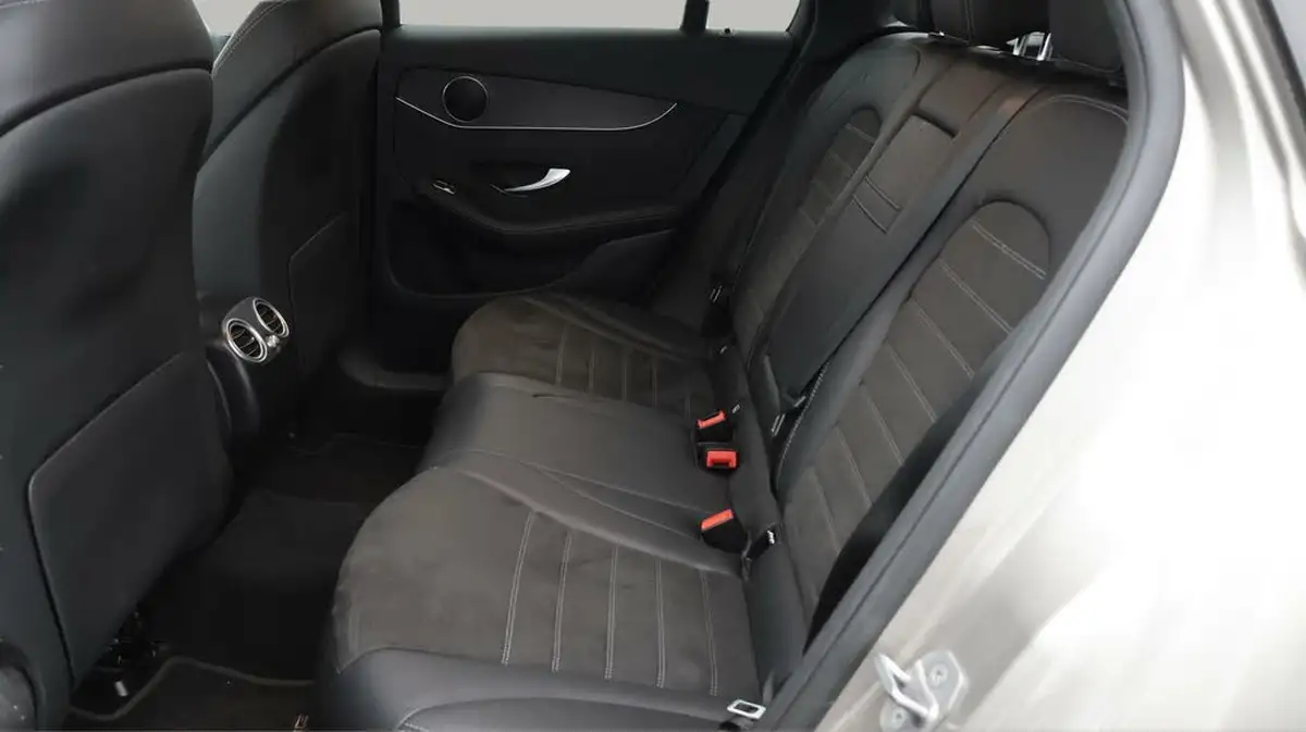 2021-mercedes-benz-glc-class-20d-glc220d-amg-line-station-wagon-5d-1950cc-4matic-plus-big-16