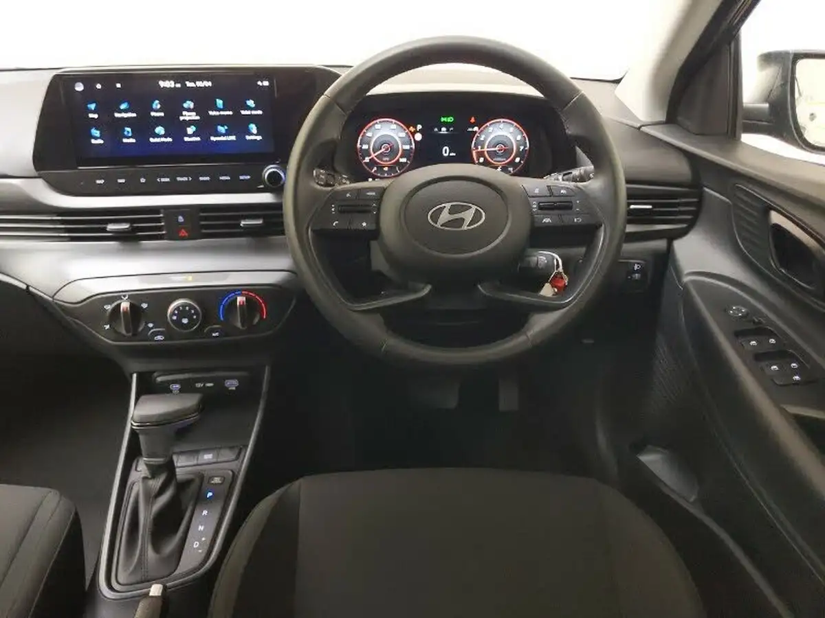2024-hyundai-i20-10-t-gdi-advance-dct-big-6