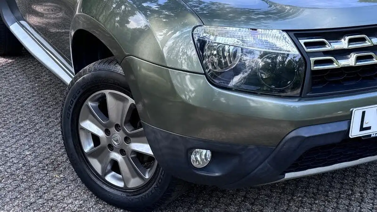 2015-dacia-duster-15d-laureate-107bhp-big-38