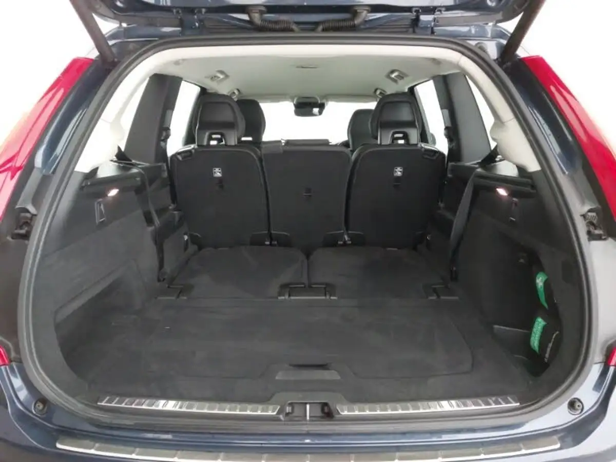 2022-volvo-xc90-20td-b5-momentum-big-7