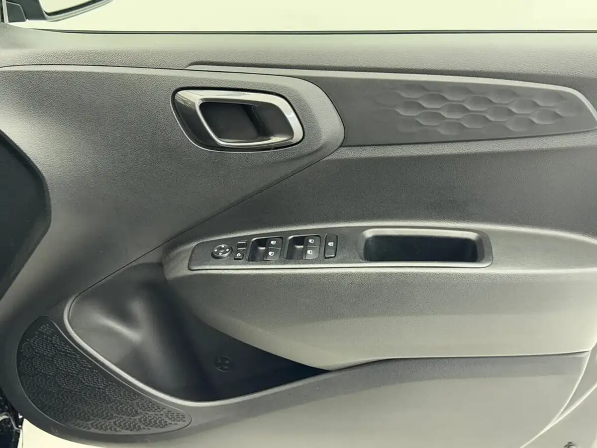 2024-hyundai-i10-10-premium-63ps-auto-big-19