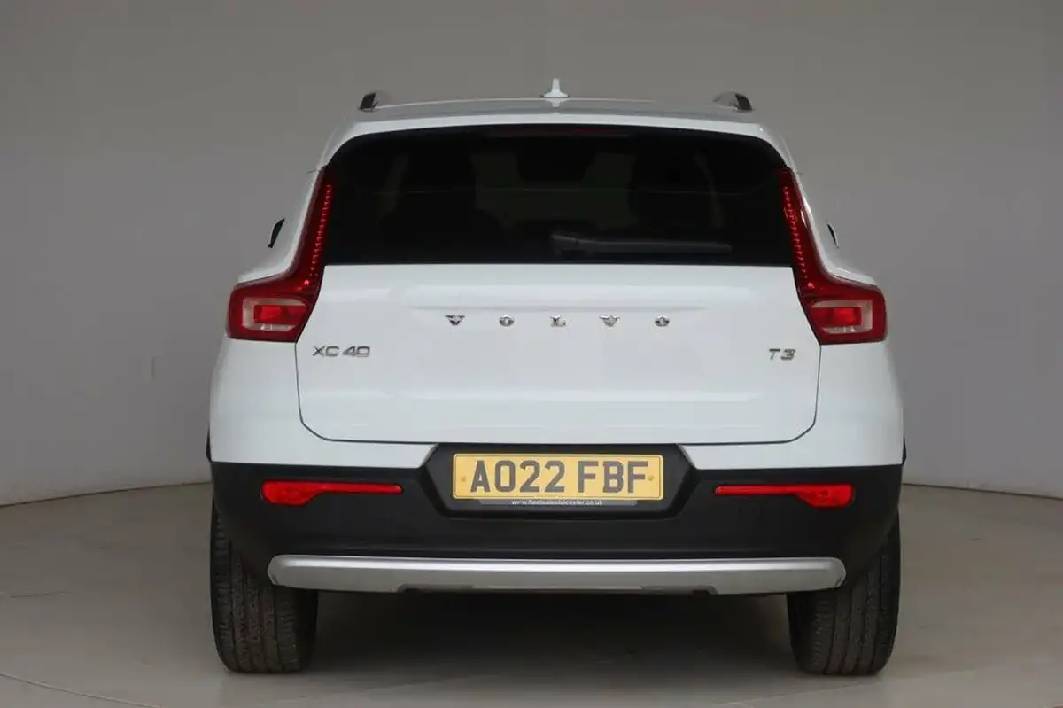 2021-volvo-xc40-15-t3-momentum-161bhp-big-6