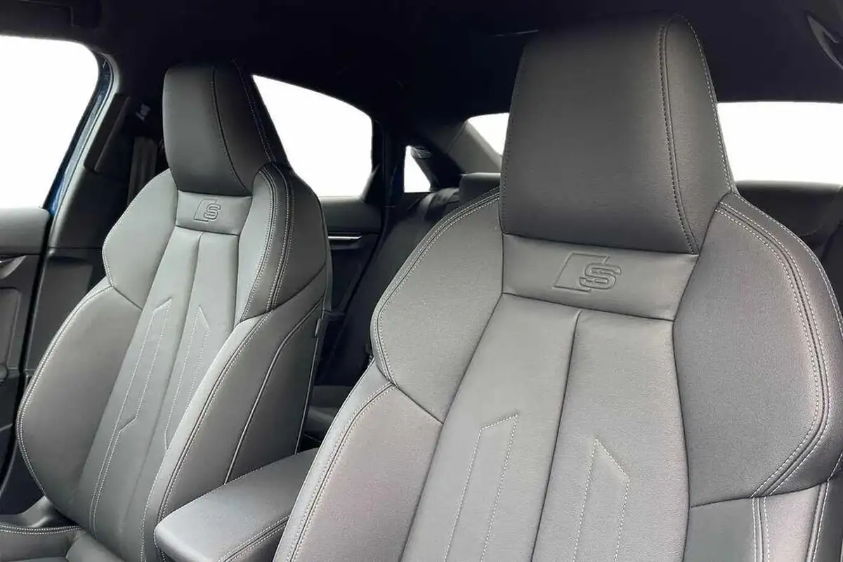 2025-audi-a3-15-30-tfsi-s-line-saloon-4d-big-9