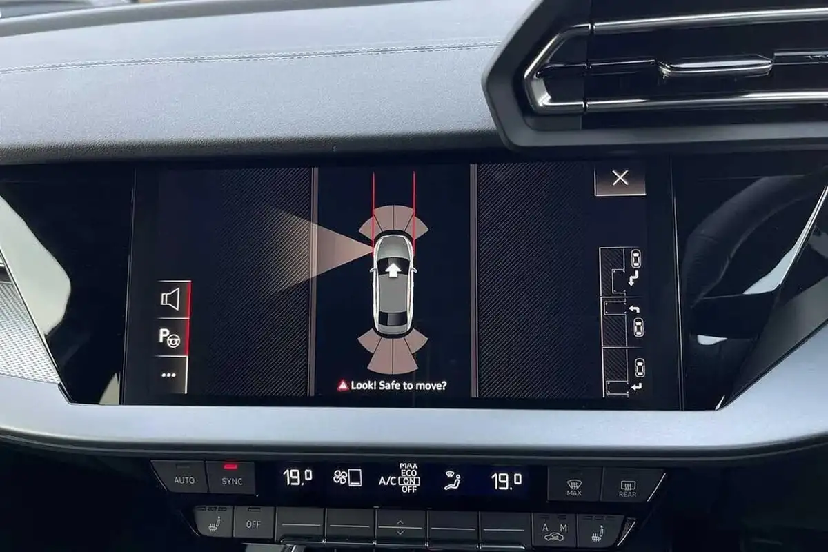 2025-audi-a3-15-30-tfsi-s-line-saloon-4d-big-57