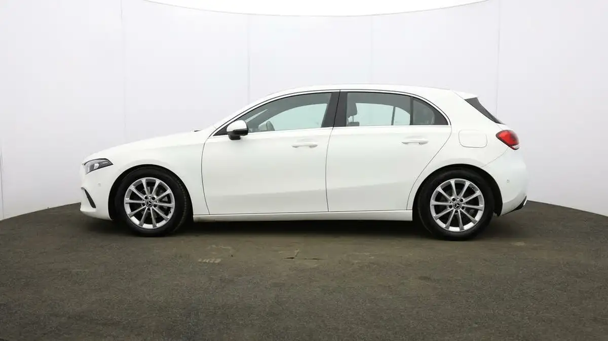 2018-mercedes-benz-a-class-15d-a180d-sport-116ps-executivess-hatchback-5d-7g-dct-big-61