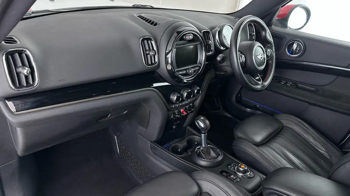 2018-mini-countryman-20-john-cooper-works-ss-auto-big-13
