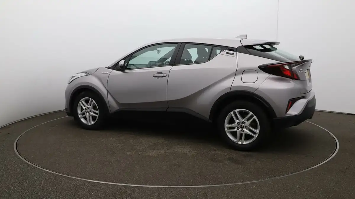 2021-toyota-c-hr-18-vvt-i-icon-big-47