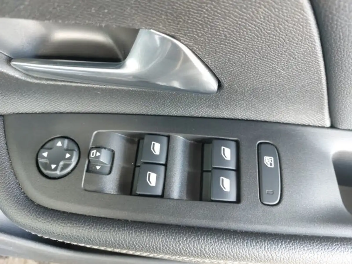 2021-vauxhall-mokka-12-sri-premium-130ps-big-9