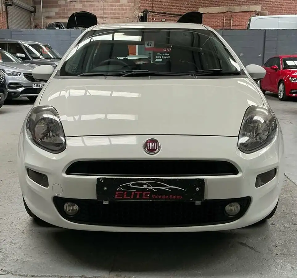 2013-fiat-punto-12-easy-no-ss-5d-big-1