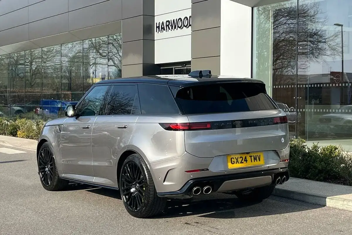 2024-land-rover-range-rover-sport-44-p635-sv-edition-one-gloss-paint-big-10
