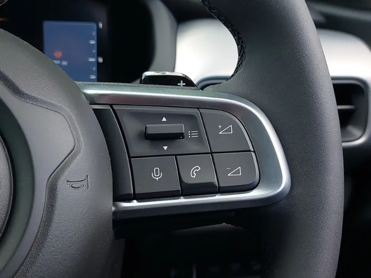 2025-jeep-avenger-12-gse-summit-e-hybrid-48v-auto-big-17