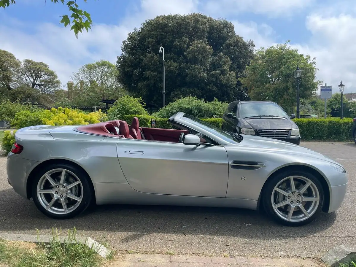 2007-aston-martin-vantage-43-convertible-sportshift-big-6
