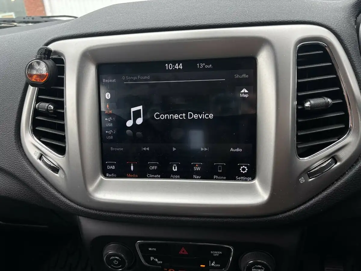 2019-jeep-compass-14-multiair-ii-longitude-big-30