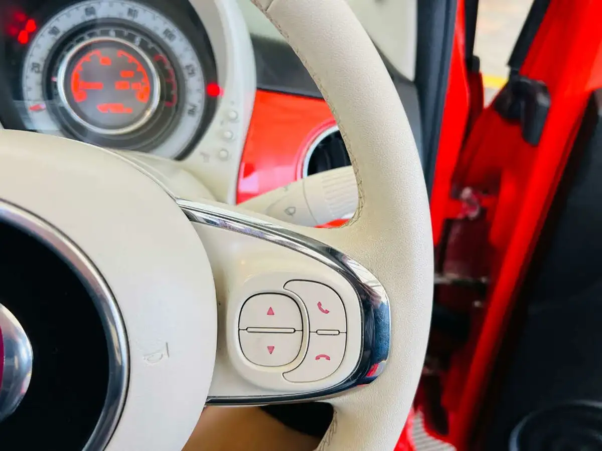 2021-fiat-500c-10-pop-big-11