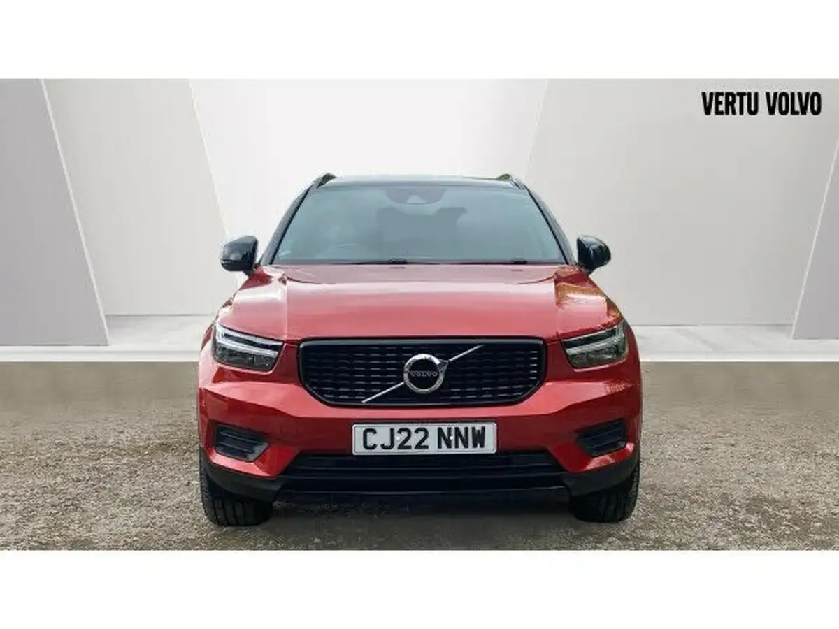 2022-volvo-xc40-15-t4-r-design-big-11