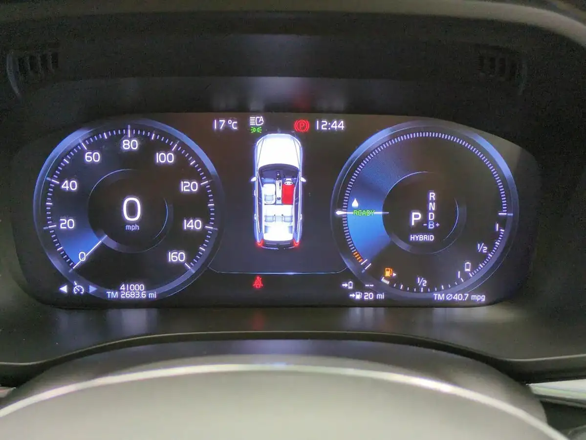 2020-volvo-xc60-20-t8-r-design-pro-big-27