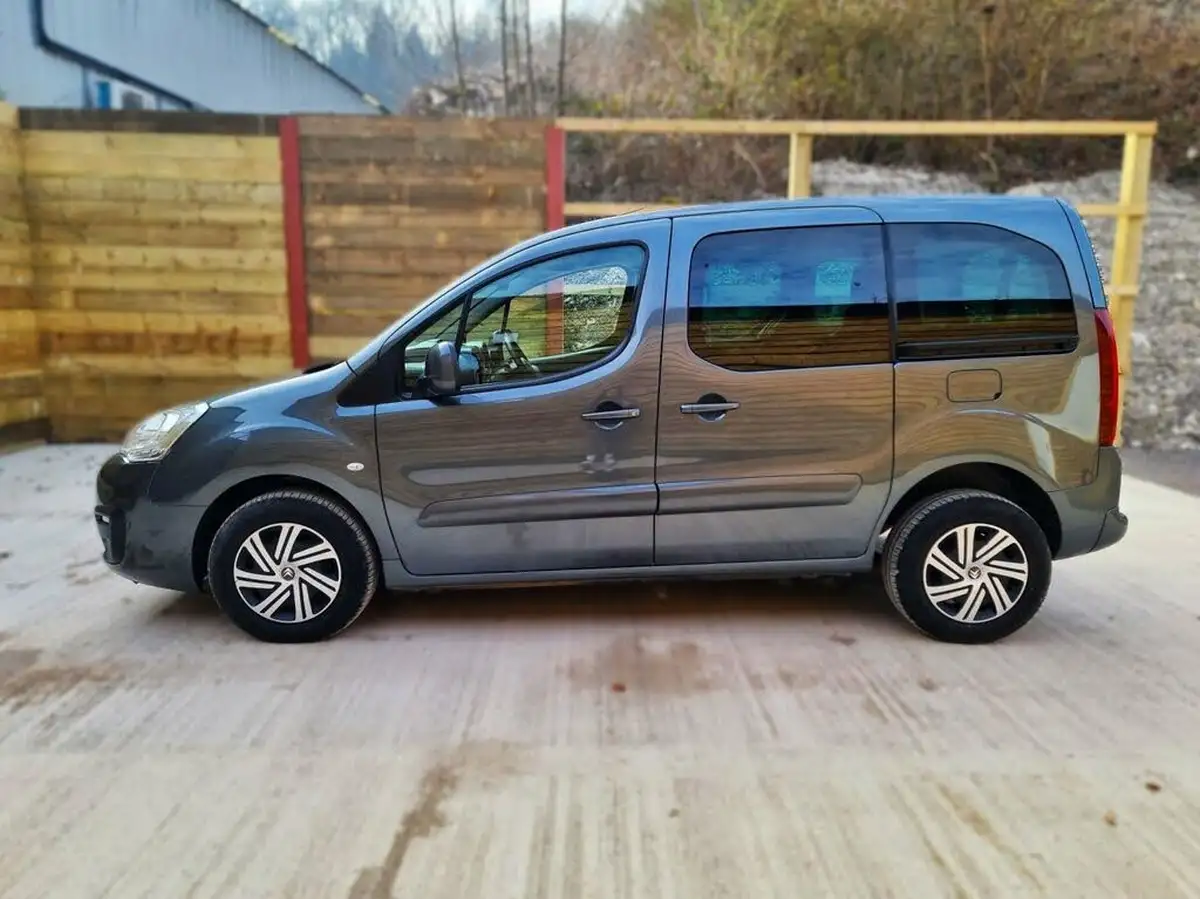 2018-citroen-berlingo-16bluehdi-multispace-feel-102ps-ss-etg6-big-8