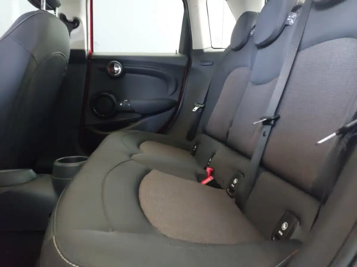 2021-mini-countryman-15-cooper-classic-big-5