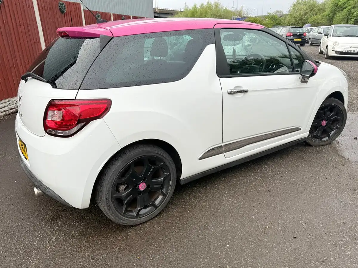 2012-citroen-ds3-16-dstyle-plus-big-7