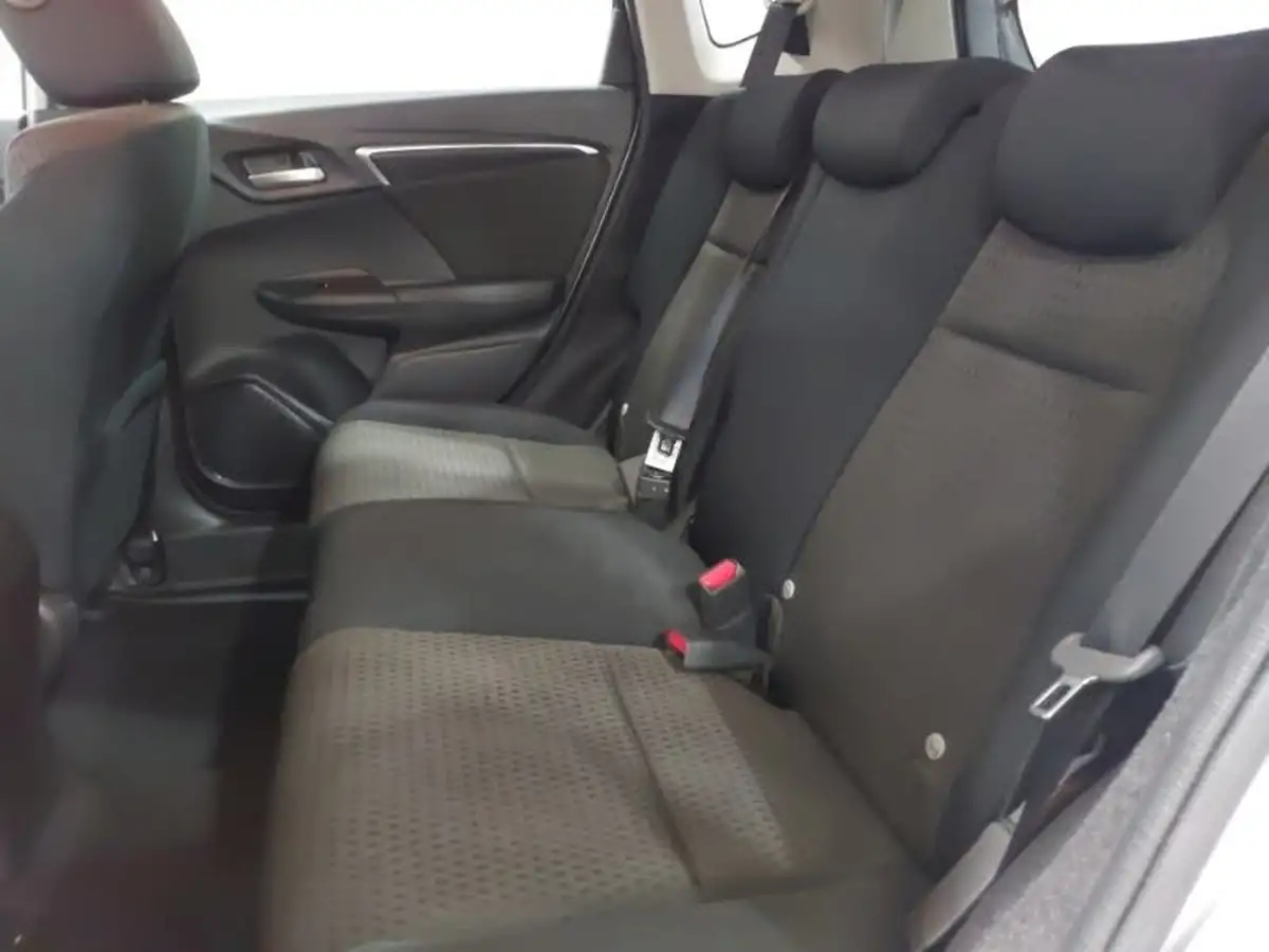 2019-honda-jazz-13-i-vtec-ex-navi-cvt-big-5