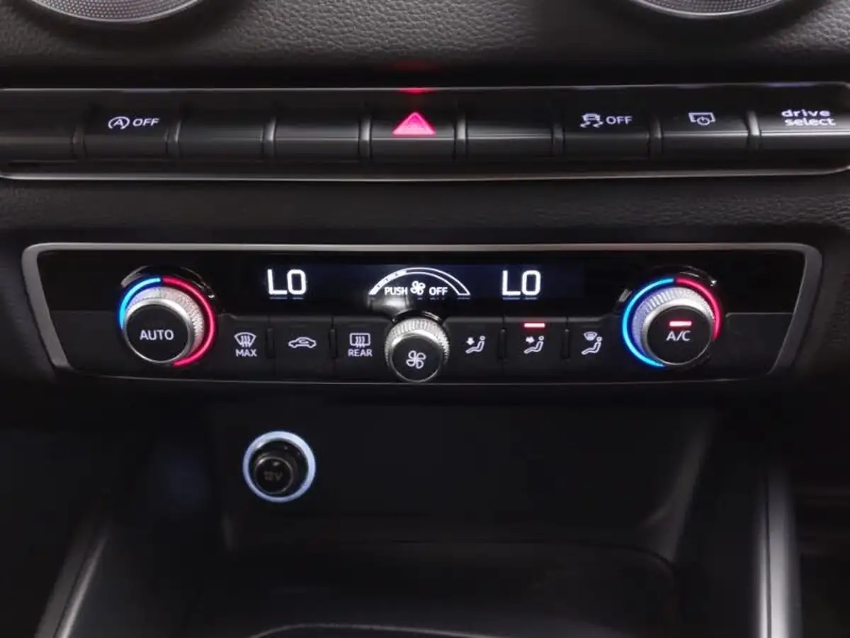 2019-audi-a3-20-35-tdi-s-line-sportback-5d-tronic-big-14