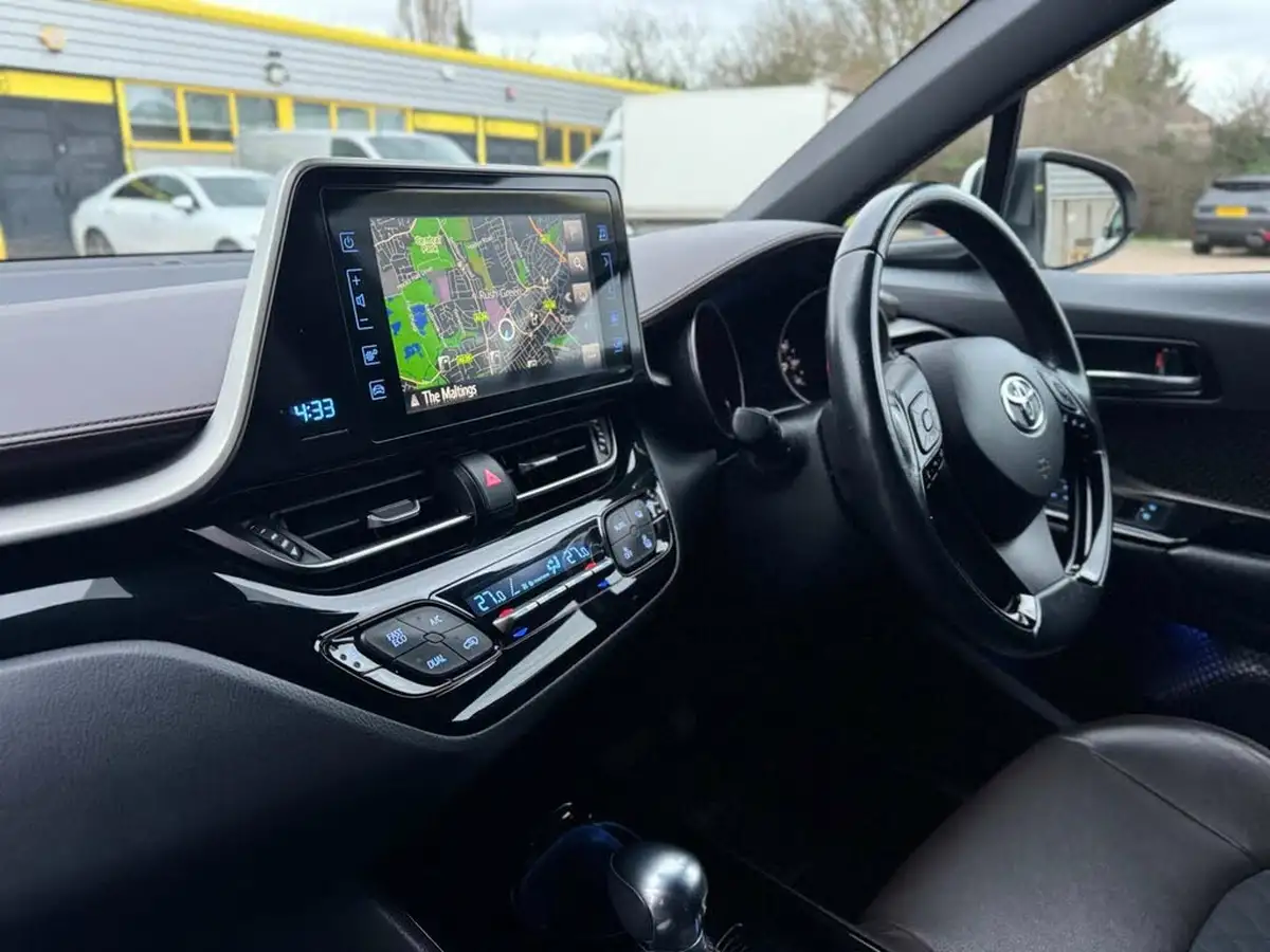 2017-toyota-c-hr-18-vvt-i-excel-big-18