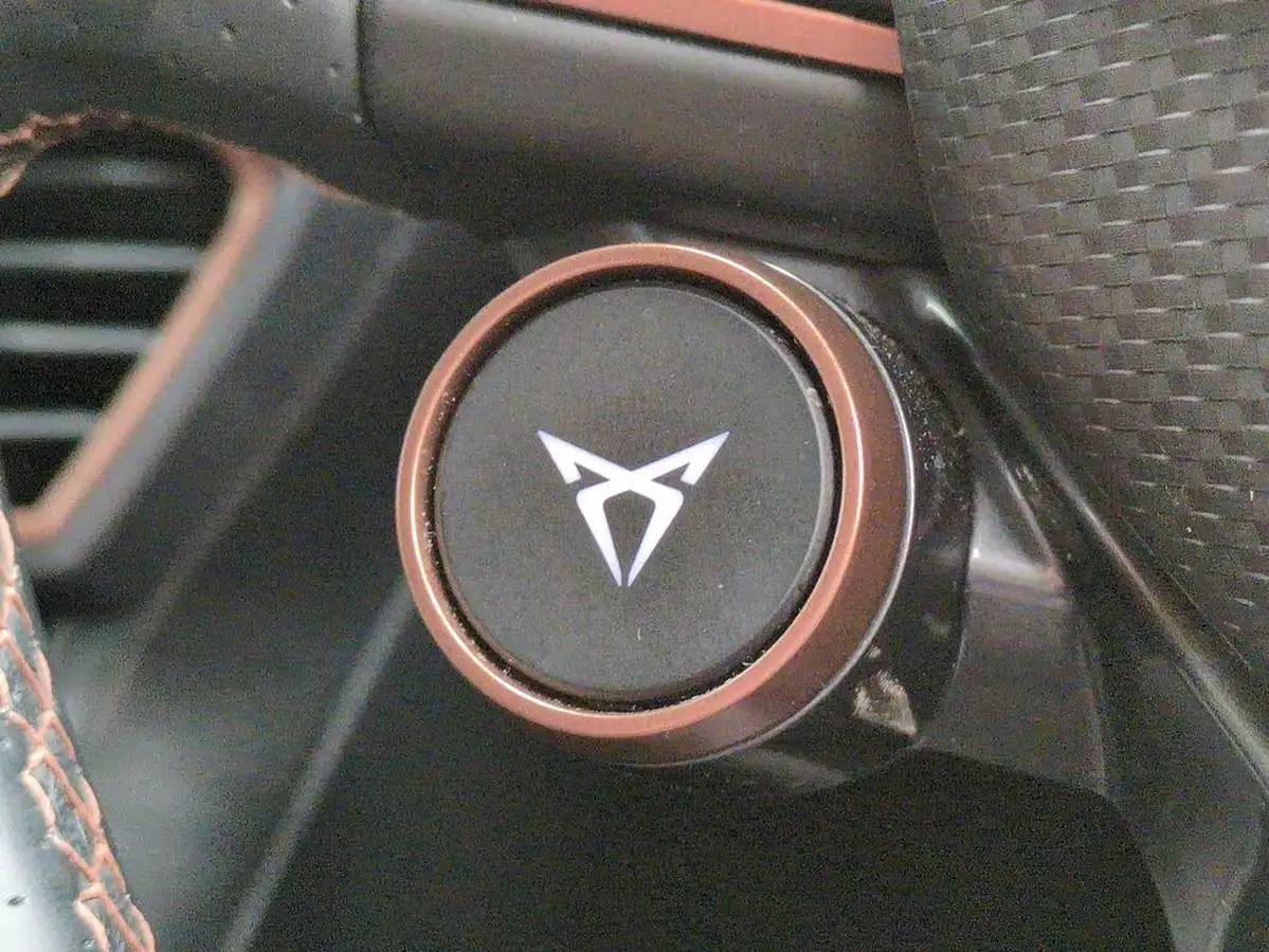 2021-cupra-formentor-20-tsi-vz2-big-21