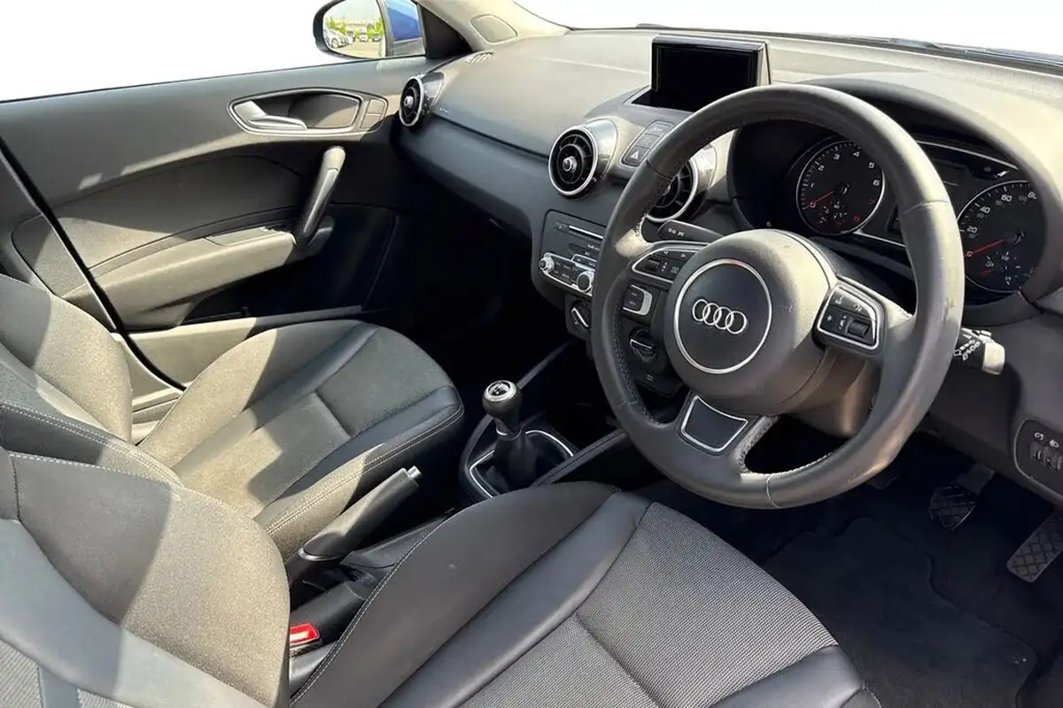 2018-audi-a1-14-tfsi-sport-nav-sportback-5d-big-13