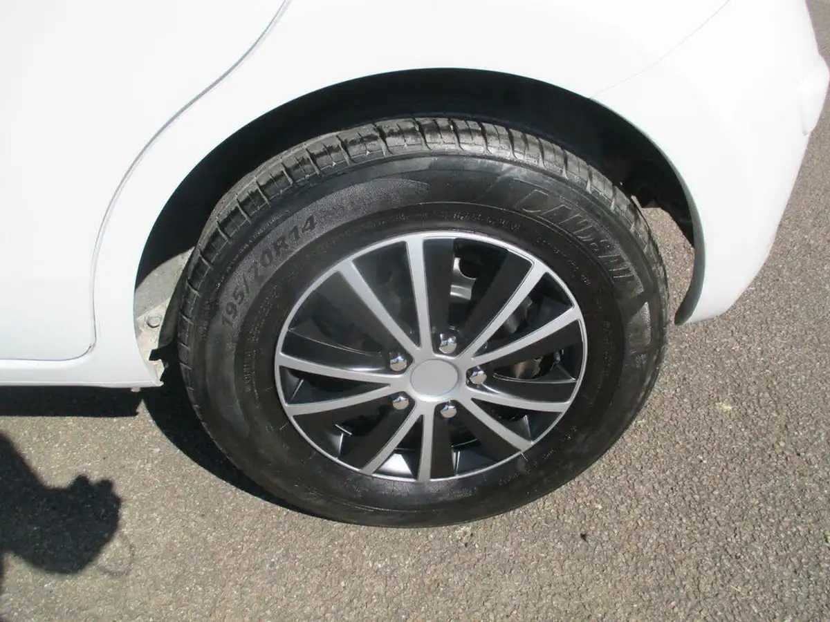 2013-nissan-micra-12-30th-anniversary-big-10