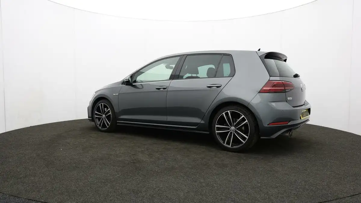 2017-volkswagen-golf-20tdi-gtd-ss-hatchback-5d-big-73