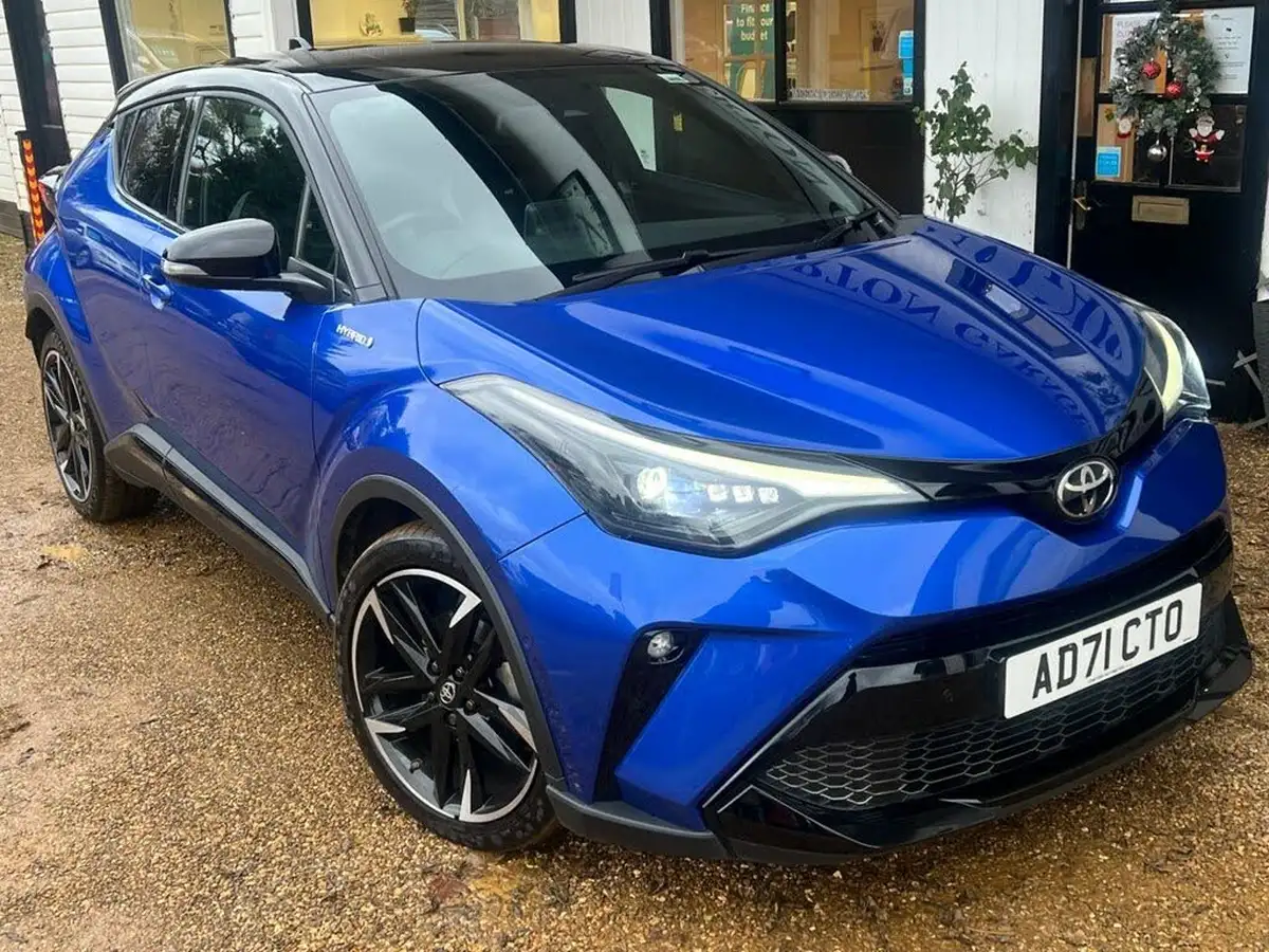 2022-toyota-c-hr-18-vvt-i-gr-sport-big-0