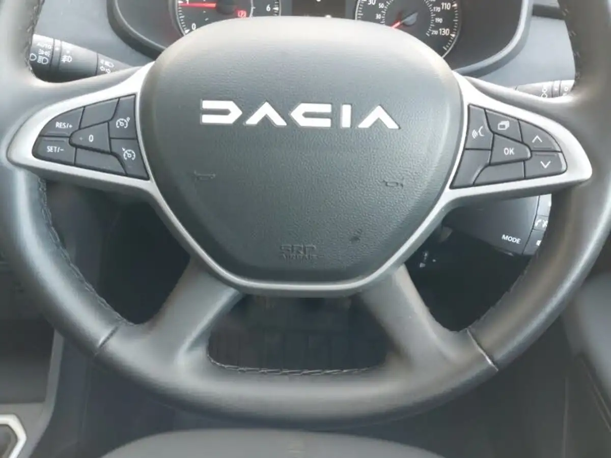 2023-dacia-sandero-stepway-10-tce-essential-90bhp-big-15