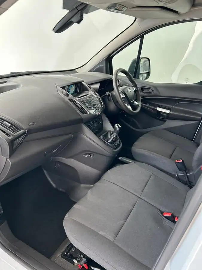 2014-ford-transit-connect-16tdci-l1-trend-200-panel-big-9