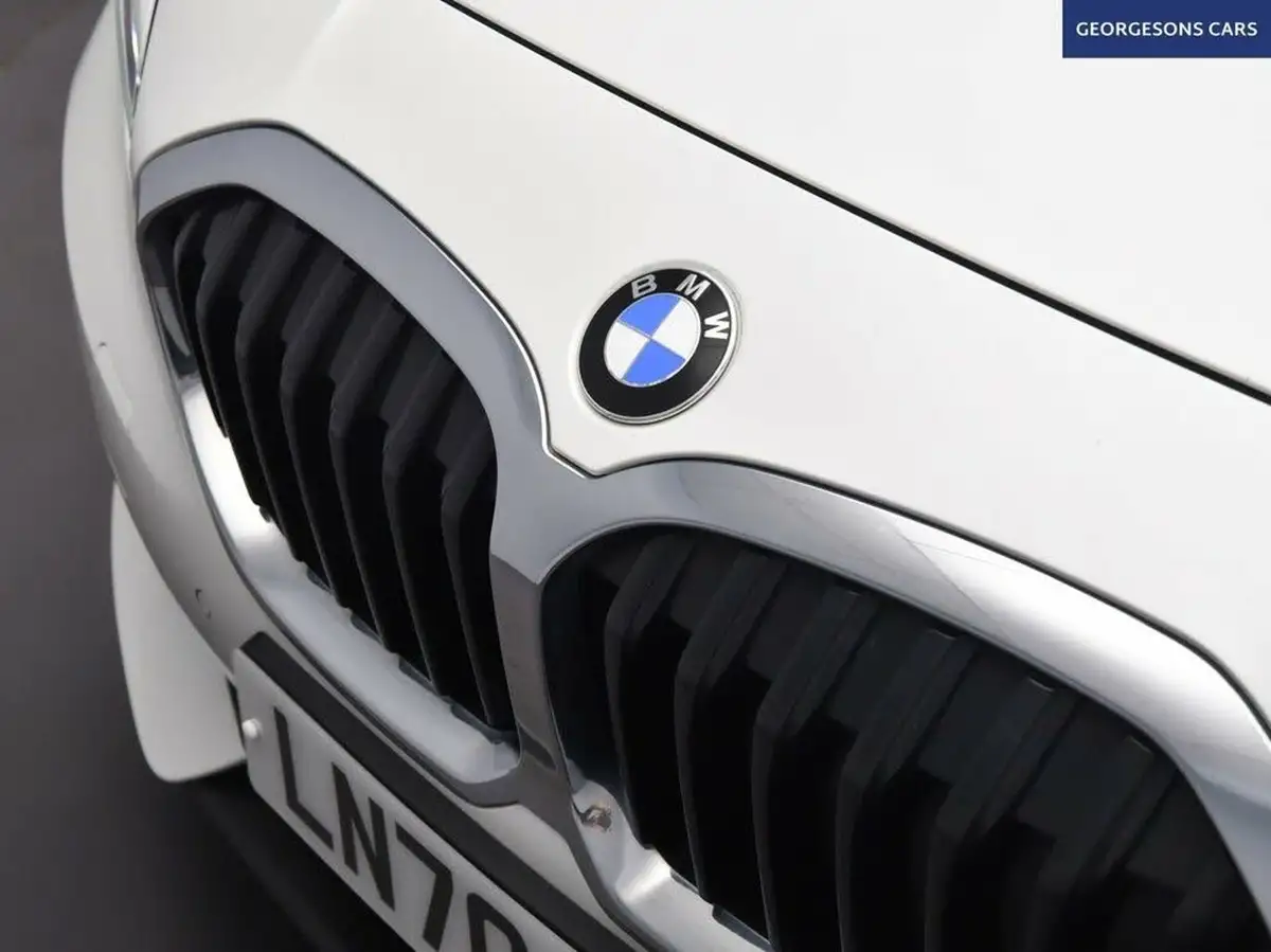 2020-bmw-1-series-15td-116d-se-big-8