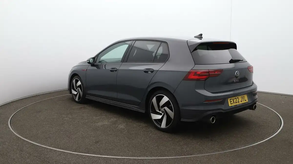 2022-volkswagen-golf-20-tsi-gti-dsg-big-56