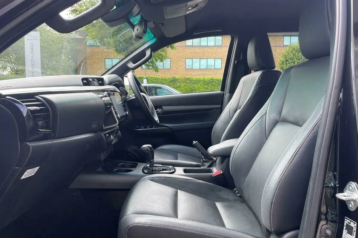 2022-toyota-hi-lux-28d-4d-invincible-x-204hpeu6d-2755cc-auto-big-41
