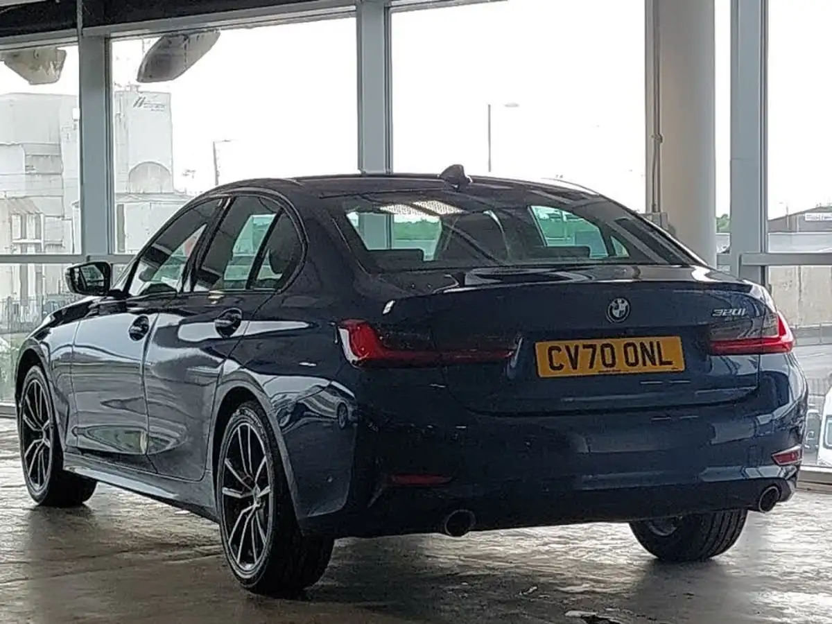 2020-bmw-3-series-big-1
